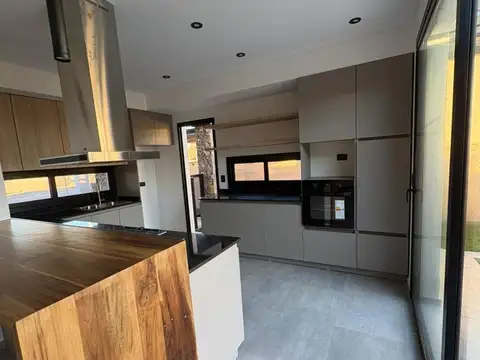 Casa en Venta en Luján de Cuyo, Mendoza