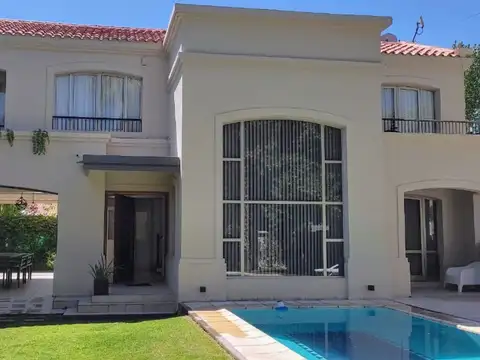 Casa en Venta en Mayor Drummond, Luján de Cuyo