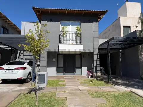 Casa en Venta en Villa Nueva de Guaymallen, Guaymallén