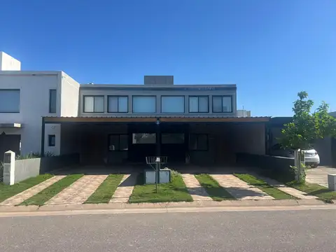 Casa en Venta en Docta, Countries y Barrios Cerrados en Córdoba Capital