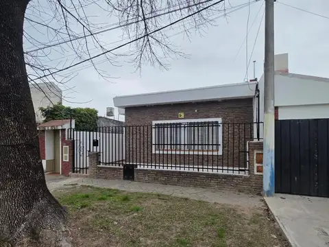 Casa en Alquiler en Fisherton, Rosario