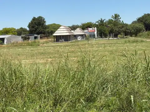 Terreno en Venta en Felicia, Las Colonias