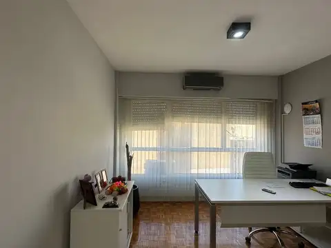 Oficina en Venta en Monserrat, CABA