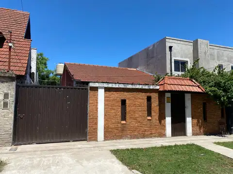 Casa en Alquiler en Burzaco, Partido de Almirante Brown