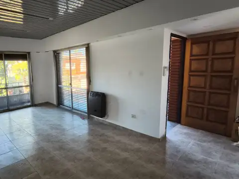 PH en Alquiler en Villa Real, Ciudadela