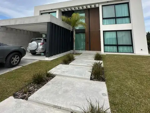 Casa en Venta en Lagos De Canning, Countries y Barrios Cerrados en Esteban Echeverria