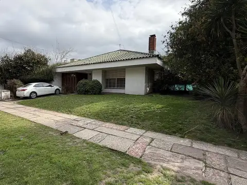 Casa en Alquiler en Centro  - Moreno, Moreno
