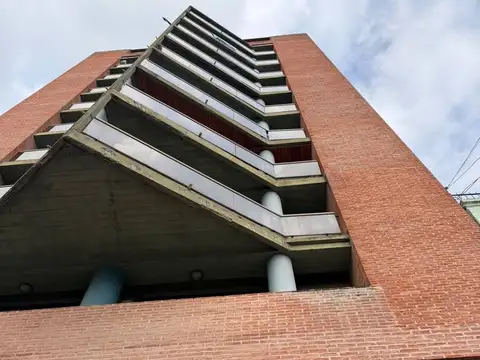 Departamento en Alquiler en Plaza Italia, La Plata