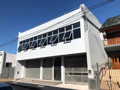 Local en Alquiler en Centro de Luján, Luján
