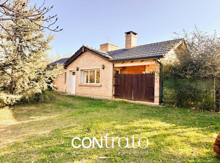 Casa · 278m² · 5 Ambientes · 1 Cochera