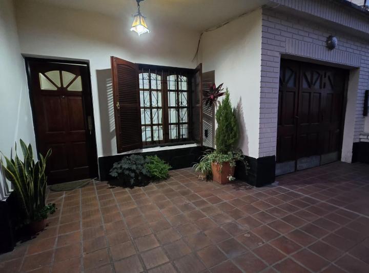Casa · 62m² · 3 Ambientes · 1 Cochera