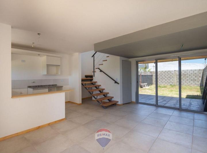 Casa · 88m² · 4 Ambientes · 1 Cochera