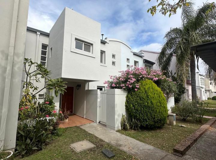 Departamento · 120m² · 6 Ambientes · 1 Cochera