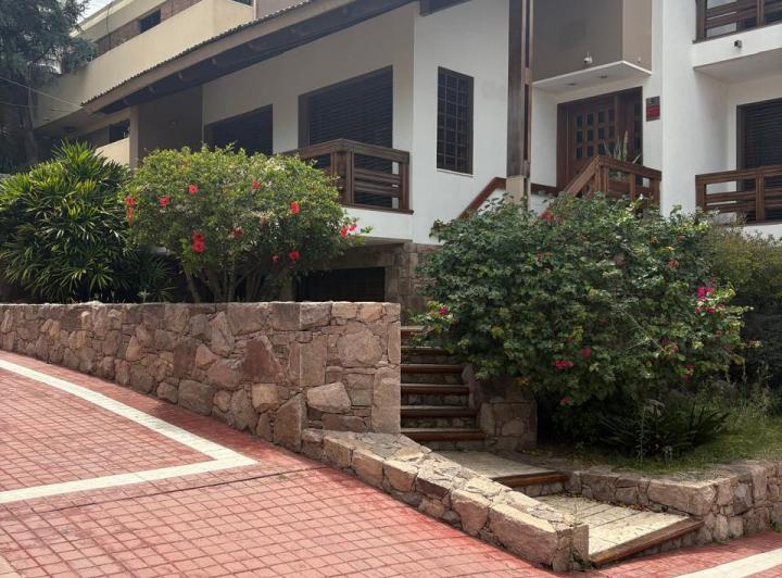 Casa · 316m² · 3 Ambientes