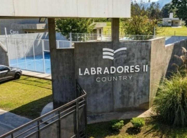 Terreno · 300m²