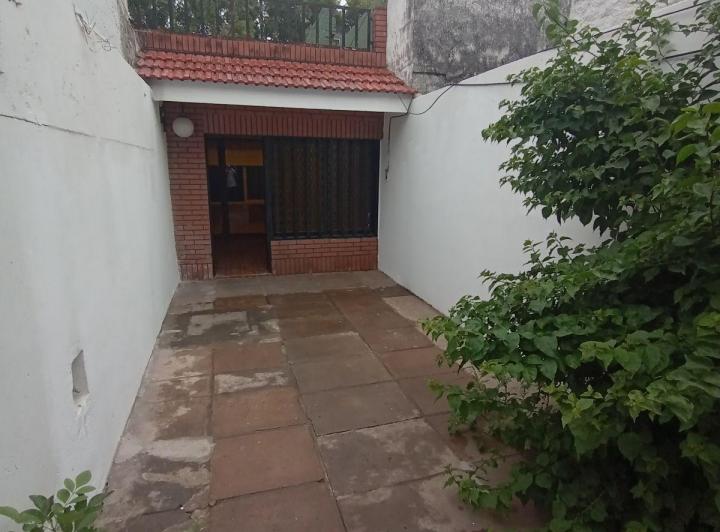 Casa · 127m² · 5 Ambientes · 2 Cocheras