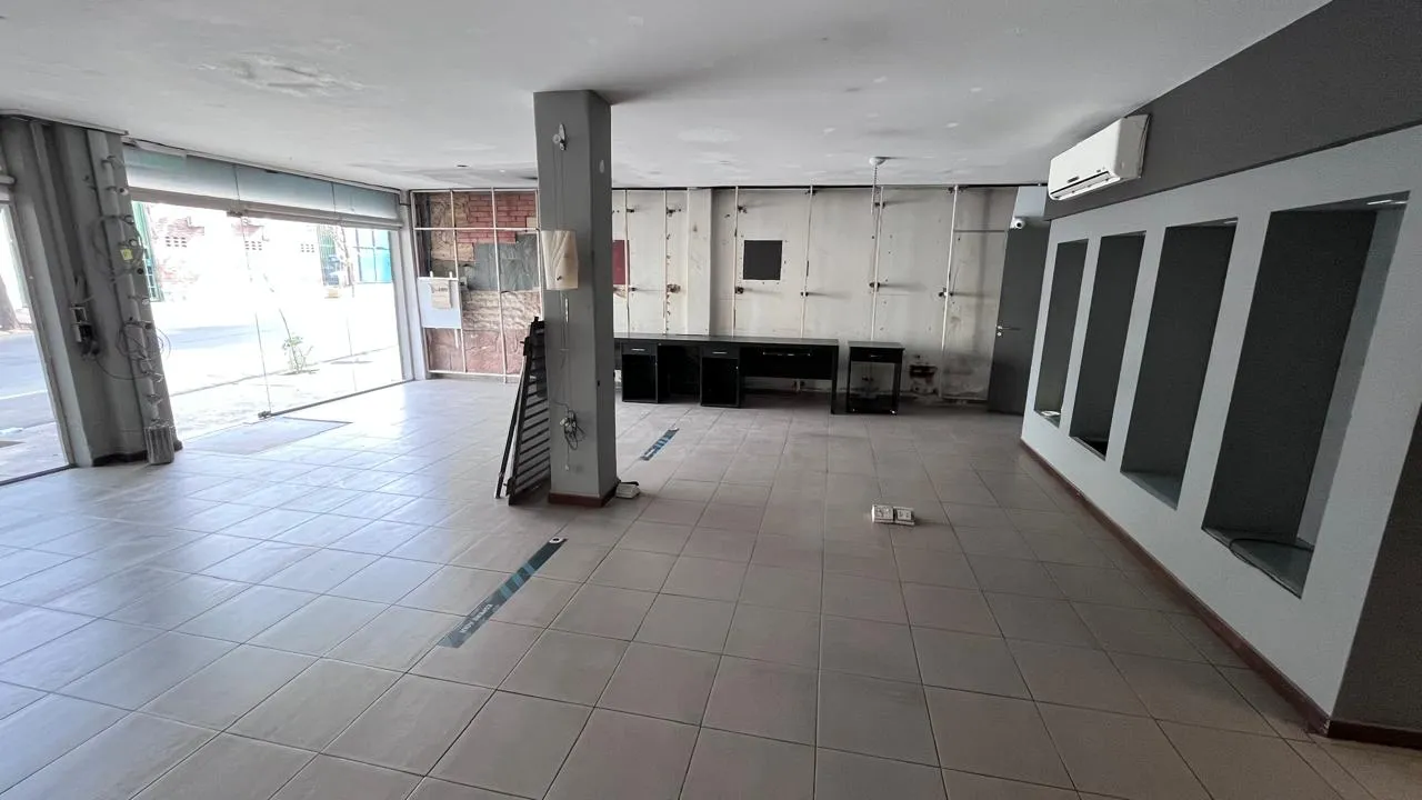 ALQUILER LOCAL con OFICINAS y DEPÓSITO, muy FÁCIL ACCESO - General PAz - Pueyrre...