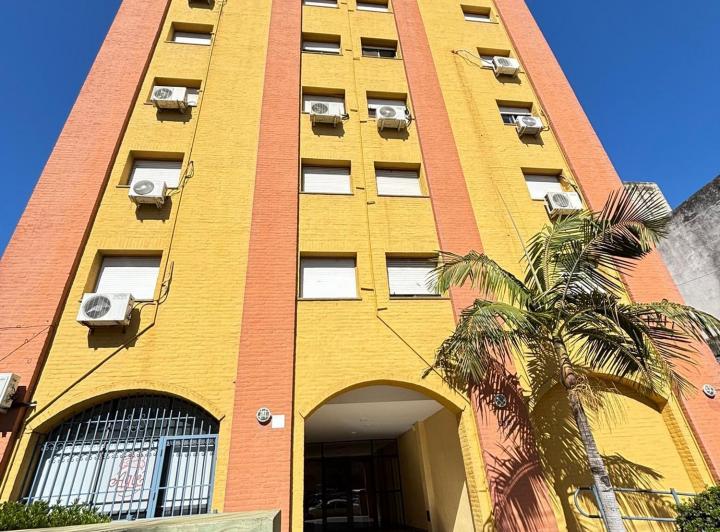 Departamento · 74m² · 4 Ambientes · 1 Cochera