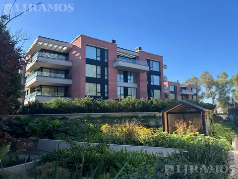 Departamento en Alquiler en Lomas de San Isidro, San Isidro