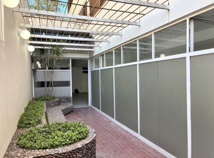 Oficina comercial · 200m² · 4 Ambientes