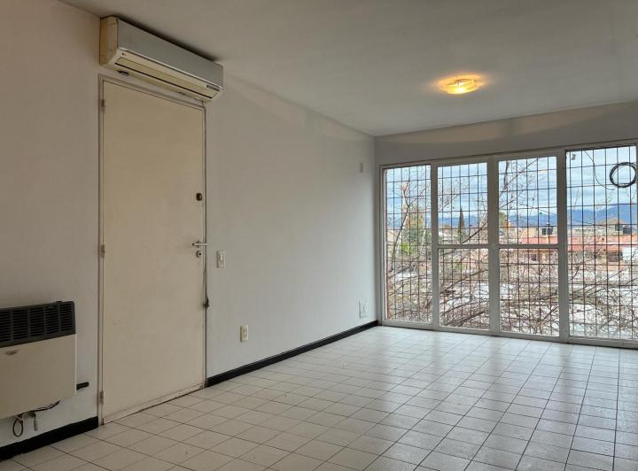 Departamento · 65m² · 5 Ambientes · 1 Cochera
