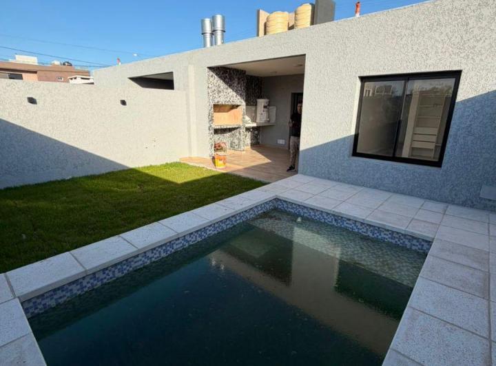 Casa · 180m² · 3 Ambientes · 1 Cochera