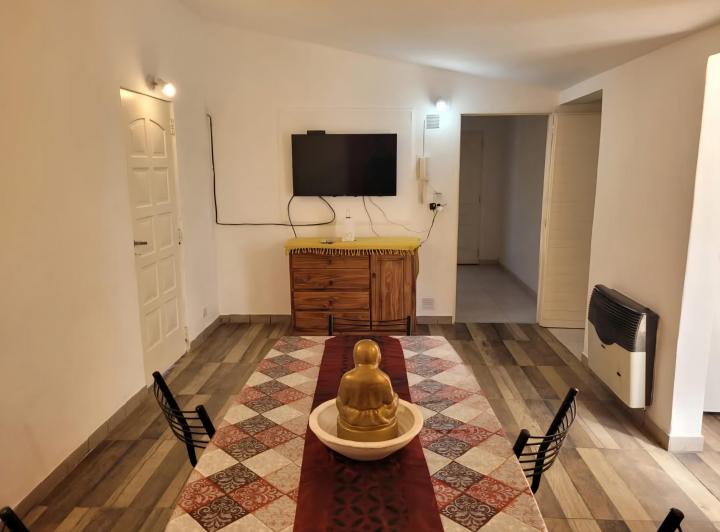 Casa · 122m² · 7 Ambientes · 2 Cocheras