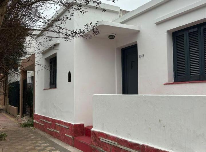 Casa · 60m² · 4 Ambientes · 1 Cochera