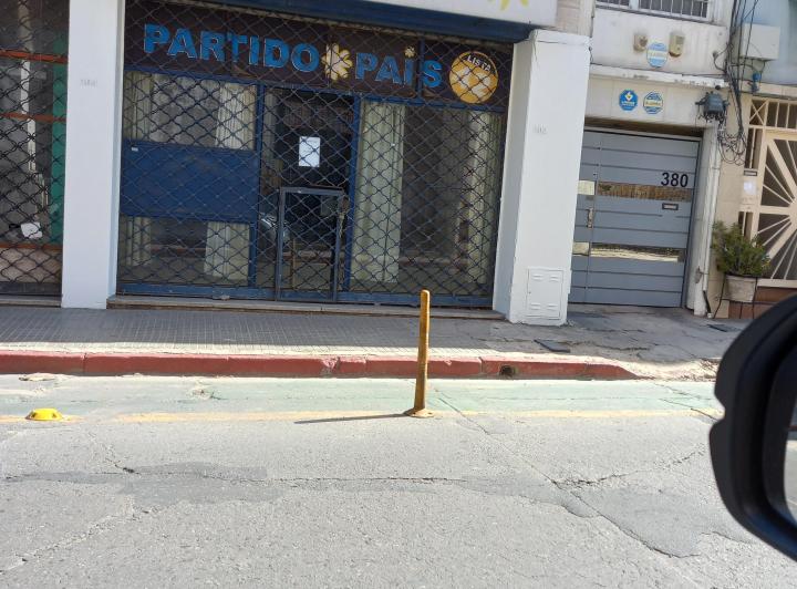 Local comercial · 200m²