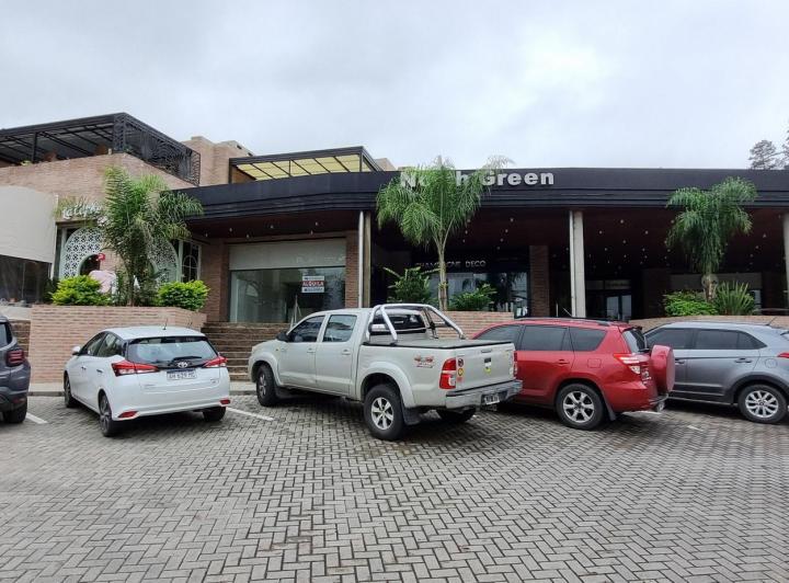 Local comercial · 135m²