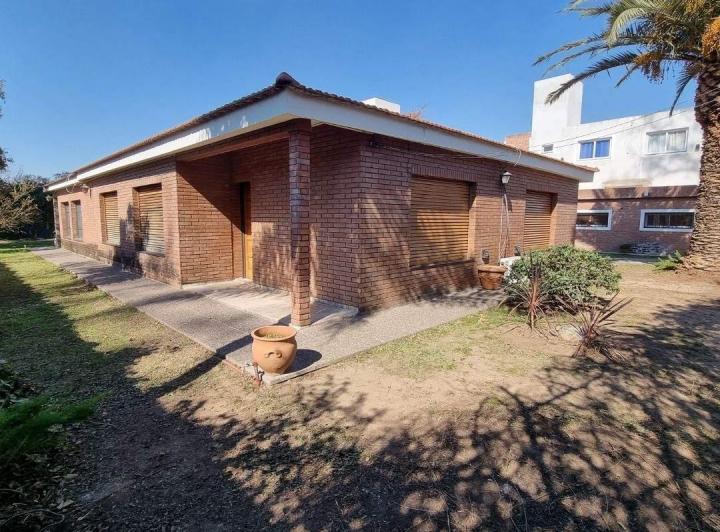 Casa · 194m² · 7 Ambientes