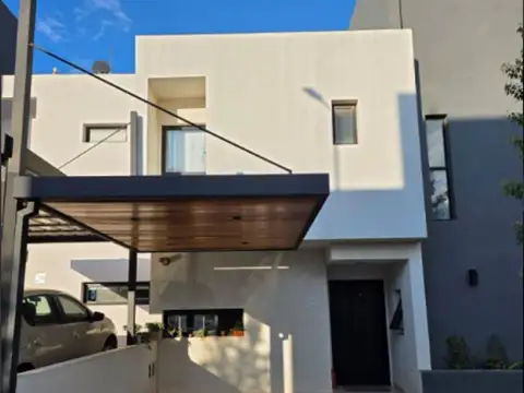 Casa en Alquiler en Miradores De Manantiales, Countries y Barrios Cerrados en Córdoba Capital