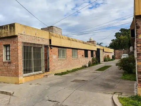 Casa en Venta en Villa Centenario, Córdoba
