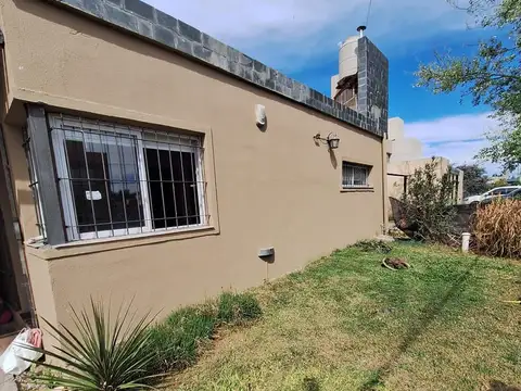 Casa en Venta en Punta Chacra, Roldan