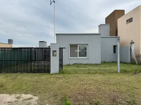 Casa en Venta en Roldan, San Lorenzo