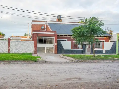 Casa en Venta en Pueblo Esther, Rosario