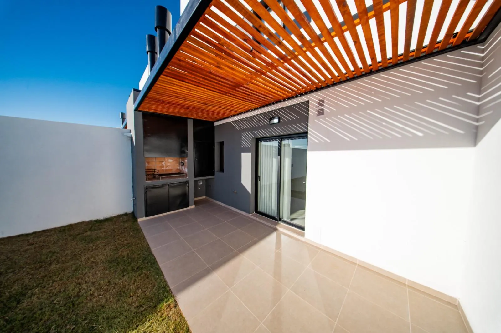Descubra este Hermoso Dúplex en Campos de Manantiales a Estrenar