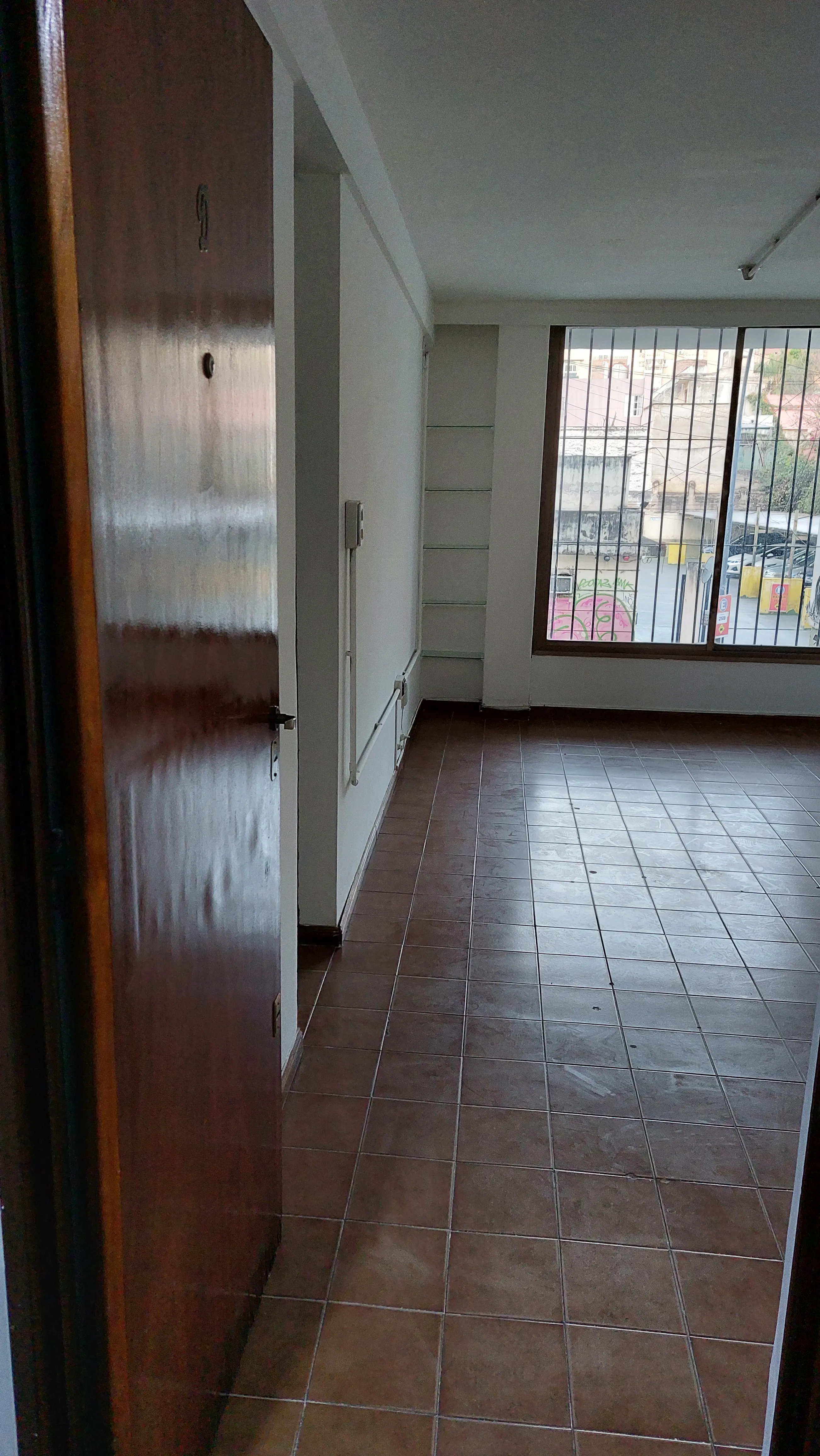 Alquilo OFICINA en el CENTRO