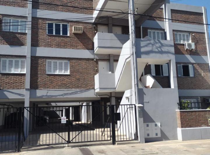 Departamento · 60m² · 4 Ambientes · 1 Cochera