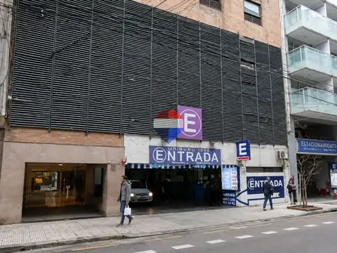 Cochera en Venta en Barrio Norte, CABA