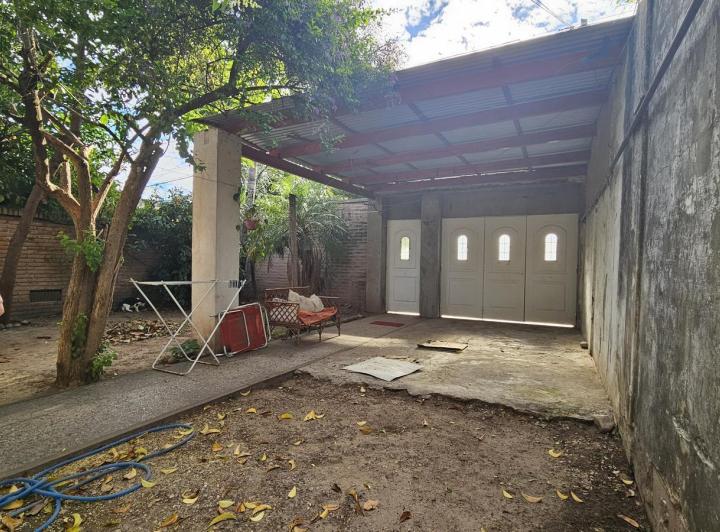 Casa · 228m² · 4 Ambientes · 1 Cochera
