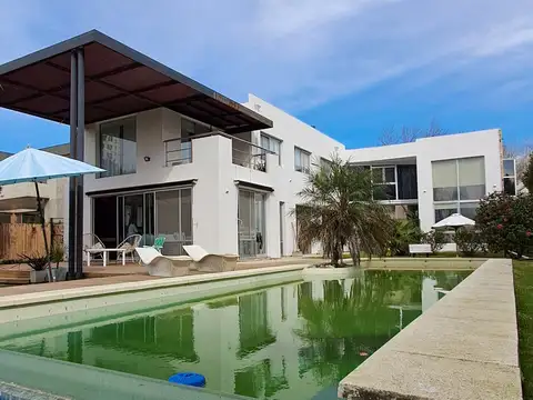 Casa en Venta en Santa María del Tigre, Countries y Barrios Cerrados en Rincón de Milberg
