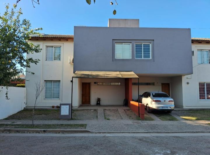 Casa · 110m² · 4 Ambientes