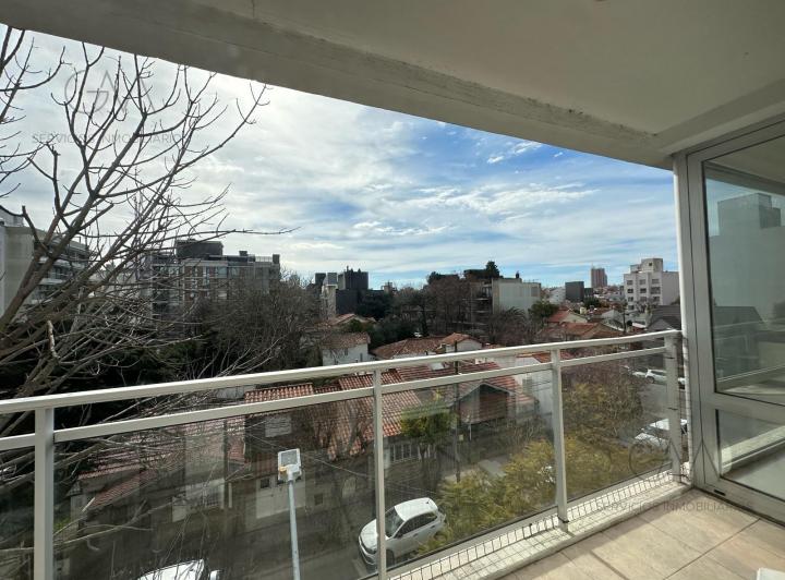 Departamento · 100m² · 4 Ambientes · 1 Cochera