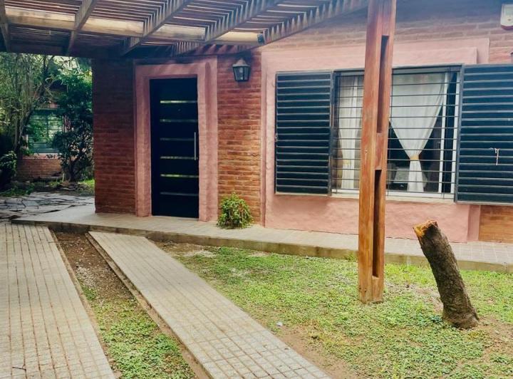 Casa · 150m² · 4 Ambientes · 1 Cochera
