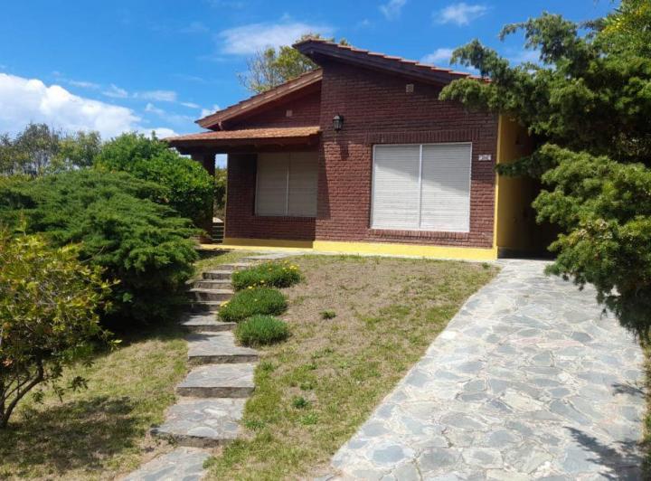Casa · 80m² · 3 Ambientes · 1 Cochera