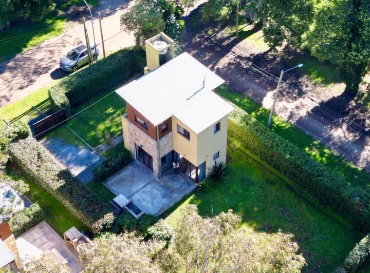 Casa · 80m² · 3 Ambientes · 1 Cochera