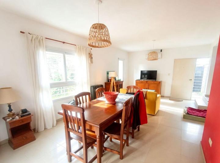 Casa · 75m² · 3 Ambientes · 1 Cochera