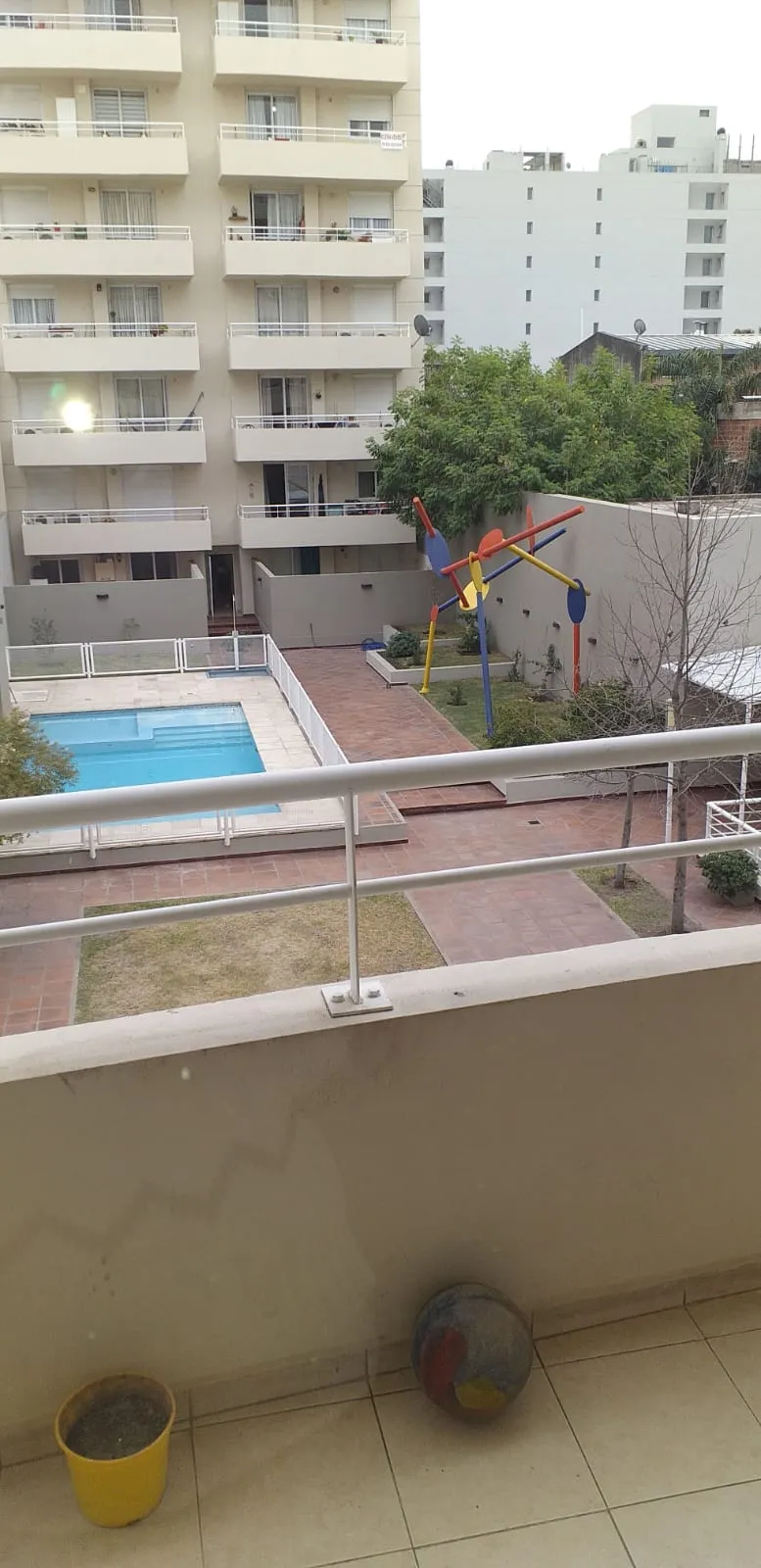 Departamento 1 Dormitorio en General Paz – Edificio c/ Pileta, SUM y Seguridad – A pasos de Plaza Alberdi