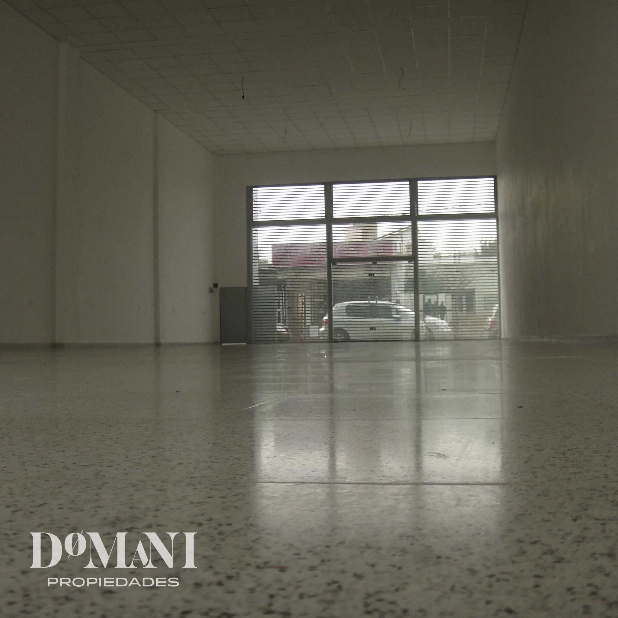 ALQUILER IMPORTANTE LOCAL COMERCIAL EN BARRIO YOFRE NORTE SOBRE ALTOLAGUIRRE 200 METROS CUBIERTOS